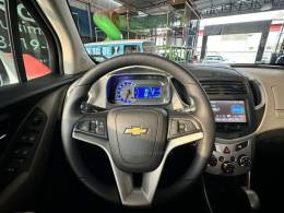 CHEVROLET - TRACKER - 2015/2015 - Branca - R$ 73.900,00