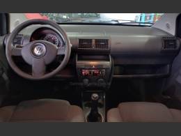 VOLKSWAGEN - FOX - 2010/2010 - Vermelha - Sob Consulta