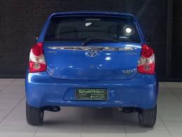 TOYOTA - ETIOS - 2013/2013 - Azul - R$ 45.900,00