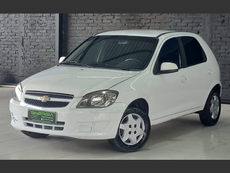 CHEVROLET - CELTA - 2014/2014 - Branca - R$ 36.900,00