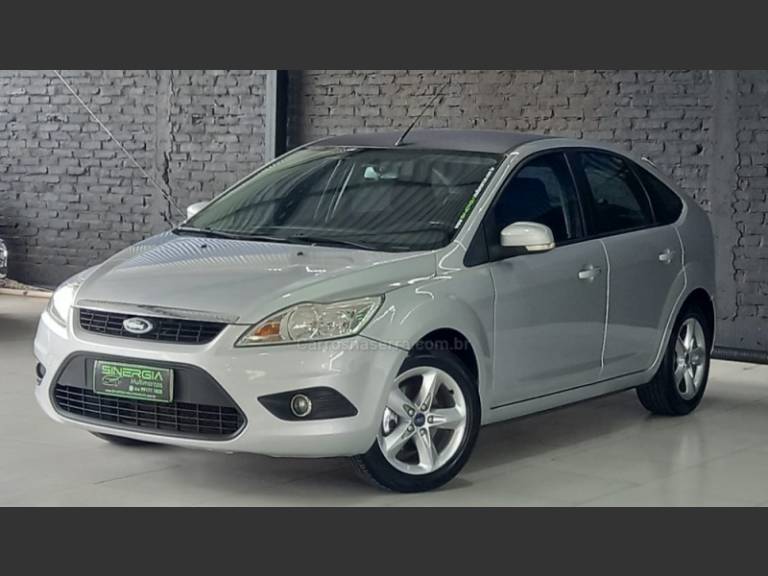 FORD - FOCUS - 2013/2013 - Prata - R$ 45.900,00