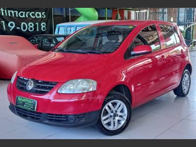 VOLKSWAGEN - FOX - 2010/2010 - Vermelha - R$ 25.900,00