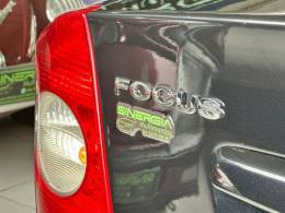 FORD - FOCUS - 2009/2009 - Preta - R$ 38.900,00