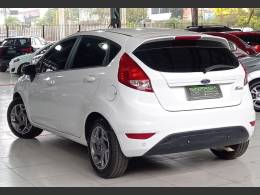 FORD - FIESTA - 2018/2018 - Branca - R$ 56.900,00