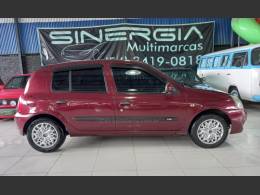 RENAULT - CLIO - 2007/2007 - Vermelha - R$ 15.900,00