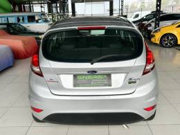 FORD - FIESTA - 2015/2015 - Prata - R$ 48.900,00