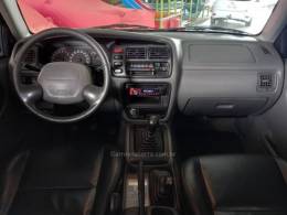 CHEVROLET - TRACKER - 2008/2008 - Preta - R$ 45.900,00