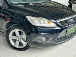 FORD - FOCUS - 2009/2009 - Preta - R$ 38.900,00