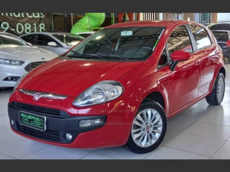 FIAT - PUNTO - 2016/2016 - Vermelha - R$ 46.900,00