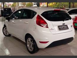 FORD - FIESTA - 2016/2016 - Branca - R$ 52.900,00