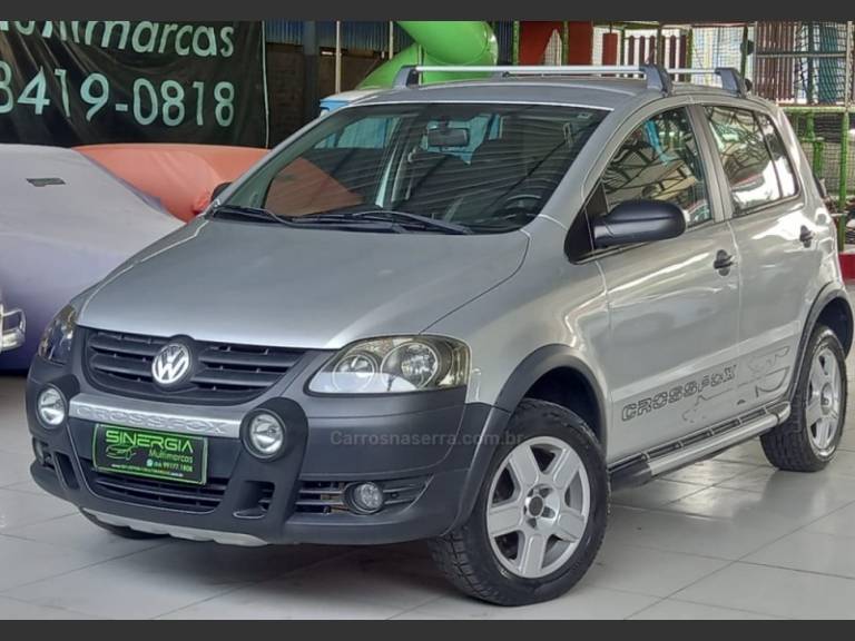 VOLKSWAGEN - CROSSFOX - 2009/2009 - Prata - R$ 37.900,00