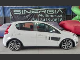 FIAT - PALIO - 2014/2014 - Branca - R$ 39.900,00