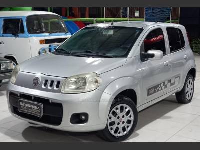 FIAT - UNO - 2012/2012 - Prata - R$ 34.900,00