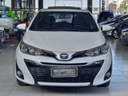 TOYOTA - YARIS - 2022/2022 - Branca - R$ 96.900,00