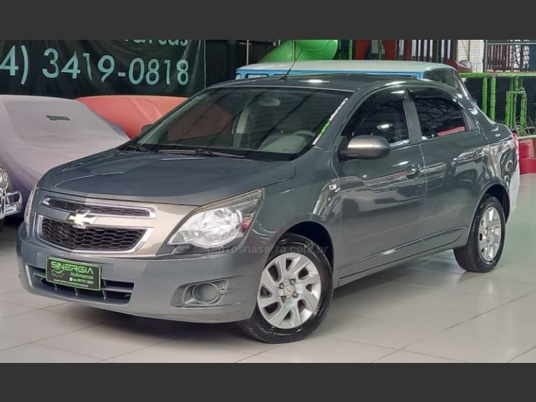 CHEVROLET - COBALT - 2012/2012 - Cinza - R$ 37.900,00